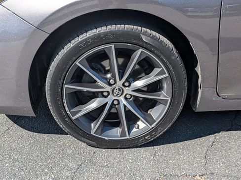 Used 2017 Toyota Camry XSE w/ Moonroof Package image 28