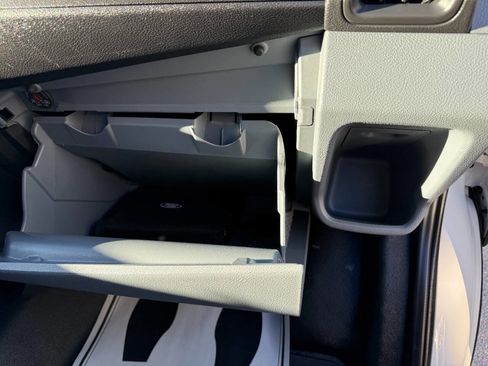 Used 2018 Ford Transit 250 130 Medium Roof image 24