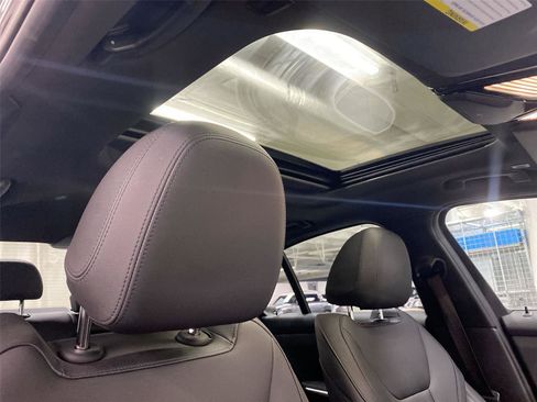 Used 2021 BMW 330e xDrive 330e xDrive w/ M Sport Package image 20