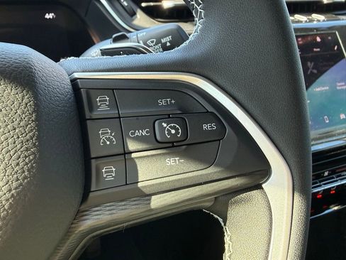 New 2025 Jeep Grand Cherokee Laredo w/ Trailer Tow Package image 17