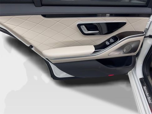 Used 2022 Mercedes-Benz S 580 4MATIC Sedan image 35