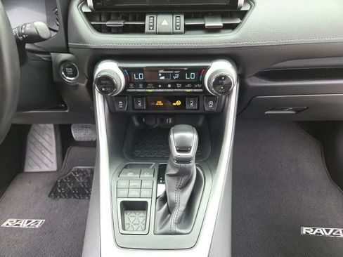 Used 2023 Toyota RAV4 XLE Premium AWD/4WD image 28