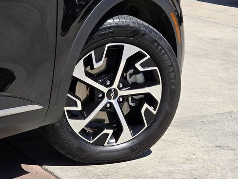 Used 2023 Kia Sportage EX image 13