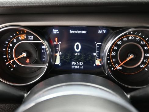 Used 2022 Jeep Wrangler Unlimited Sahara AWD/4WD image 22