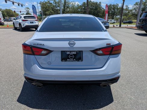 Certified 2025 Nissan Altima 2.5 SR FWD image 5