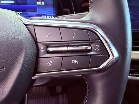 Used 2026 Chevrolet Equinox LT w/ Convenience Package II FWD image 22