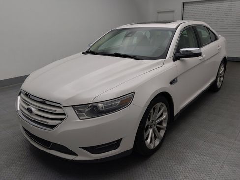 Used 2014 Ford Taurus Limited w/ Equipment Group 301A FWD image 2