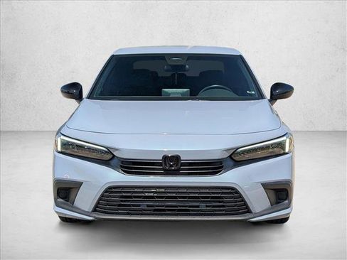 Used 2023 Honda Civic Sport image 2