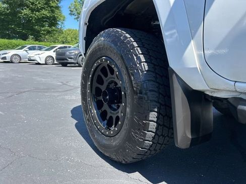 Used 2021 Toyota Tacoma TRD Sport RWD image 13
