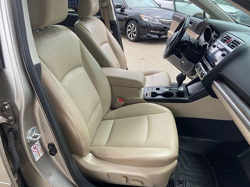 Used 2015 Subaru Outback 3.6R Limited AWD/4WD image 22