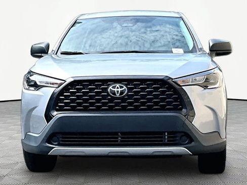 Used 2024 Toyota Corolla Cross L FWD image 4