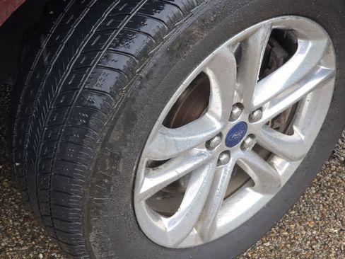Used 2015 Ford Edge SEL w/ Equipment Group 201A AWD/4WD image 12