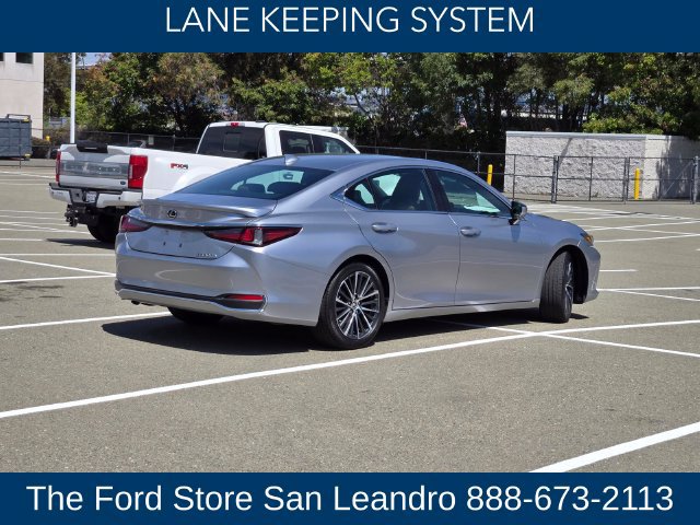 Used 2025 Lexus ES 300h w/ Premium Package FWD image 9