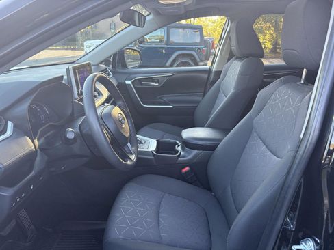 Used 2024 Toyota RAV4 XLE image 10