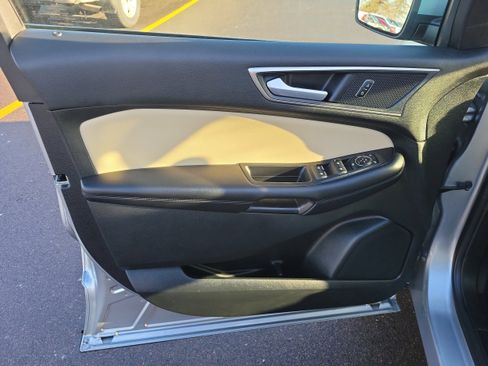 Used 2023 Ford Edge SEL w/ Convenience Package image 17