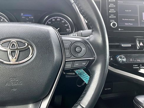 Used 2023 Toyota Camry SE image 19