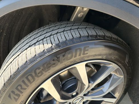 Used 2022 Acura MDX SH-AWD w/ Technology Package image 12