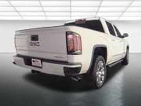 Used 2018 GMC Sierra 1500 Denali AWD/4WD image 5