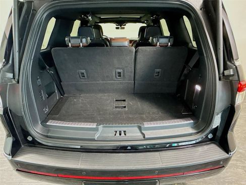 Used 2023 Lincoln Navigator Reserve AWD/4WD image 27