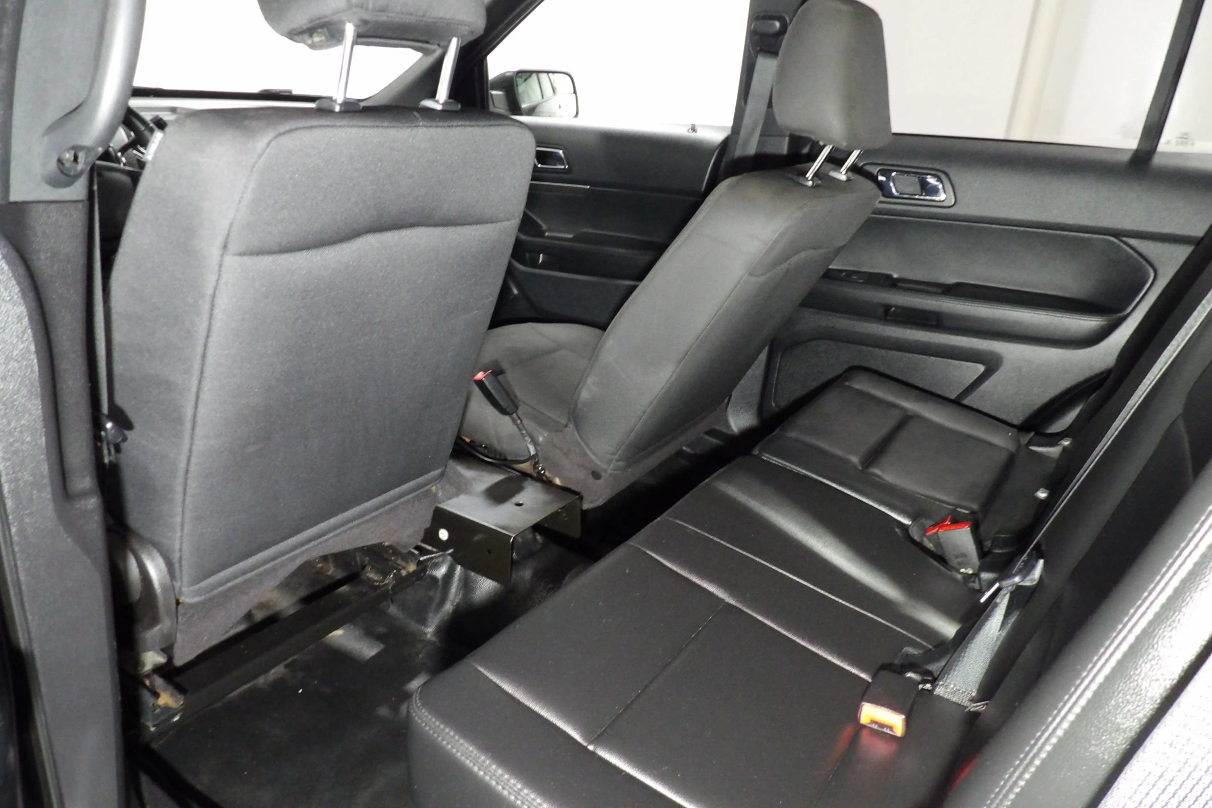 Used 2018 Ford Explorer 4WD Police Interceptor image 11