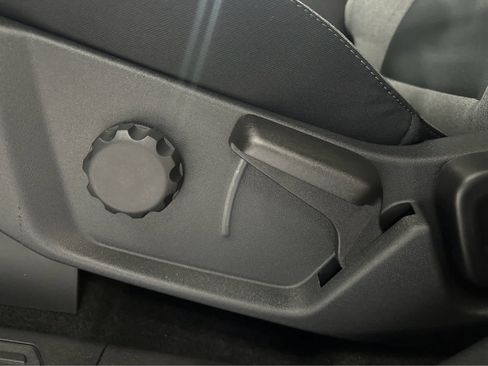 New 2025 Ford Bronco Big Bend image 9