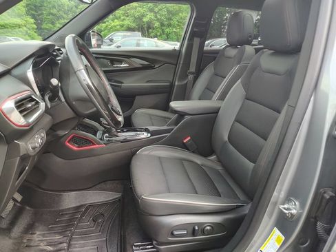Used 2023 Chevrolet TrailBlazer RS w/ Sun and Liftgate Package AWD/4WD image 9