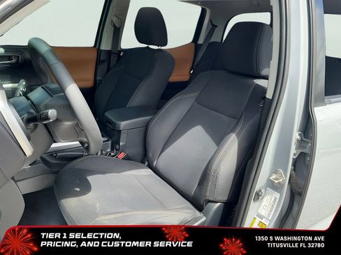 Used 2019 Toyota Tacoma SR5 AWD/4WD image 19