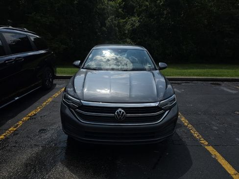 Used 2024 Volkswagen Jetta S FWD image 2