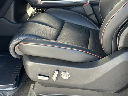 New 2025 Lincoln Navigator Black Label image 28