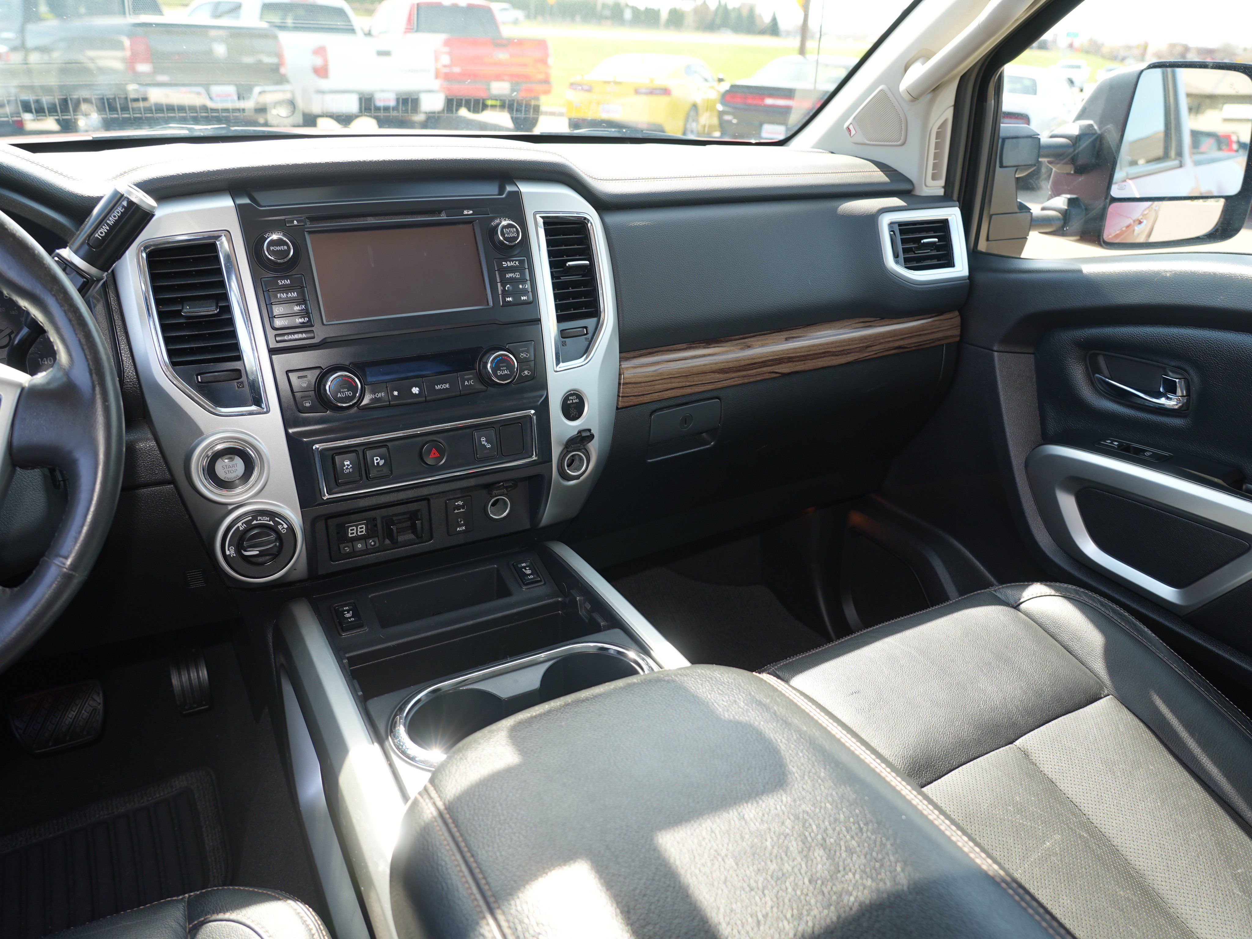 Used 2018 Nissan Titan SL w/ Texas Titan Edition AWD/4WD image 20