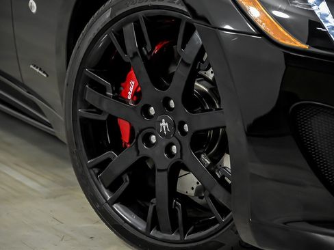 Used 2014 Maserati GranTurismo Sport RWD image 4