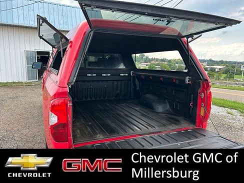 Used 2016 Toyota Tundra SR5 w/ SR5 Upgrade Package AWD/4WD image 8