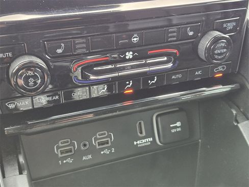 Used 2024 Jeep Grand Cherokee Limited 4xe image 15