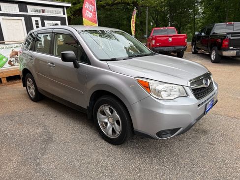 Used 2014 Subaru Forester 2.5i w/ Popular Package #1 AWD/4WD image 3
