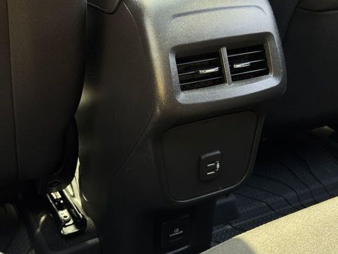 Used 2023 Chevrolet Equinox LT w/ LT True North Edition AWD/4WD image 26
