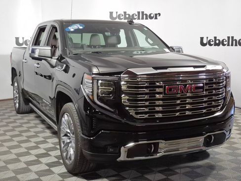 Used 2023 GMC Sierra 1500 Denali w/ Denali Reserve Package AWD/4WD image 1