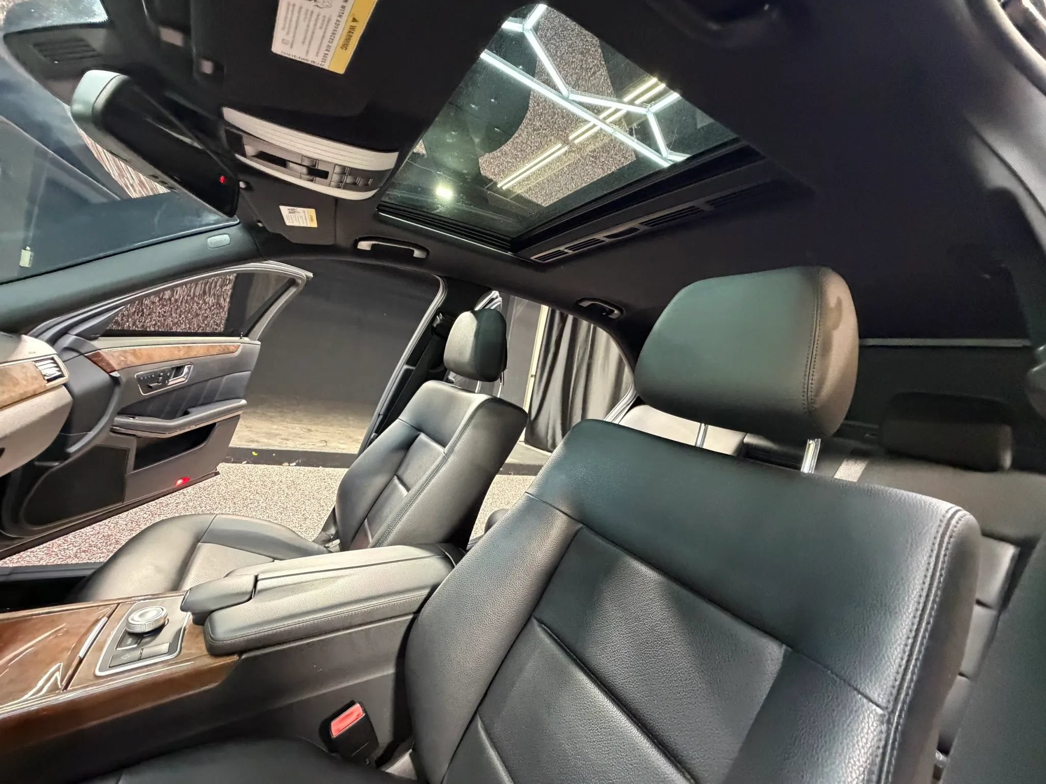 Used 2011 Mercedes-Benz E 350 4MATIC Sedan image 14