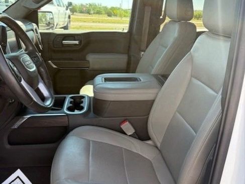 Used 2021 GMC Sierra 1500 SLT RWD image 9
