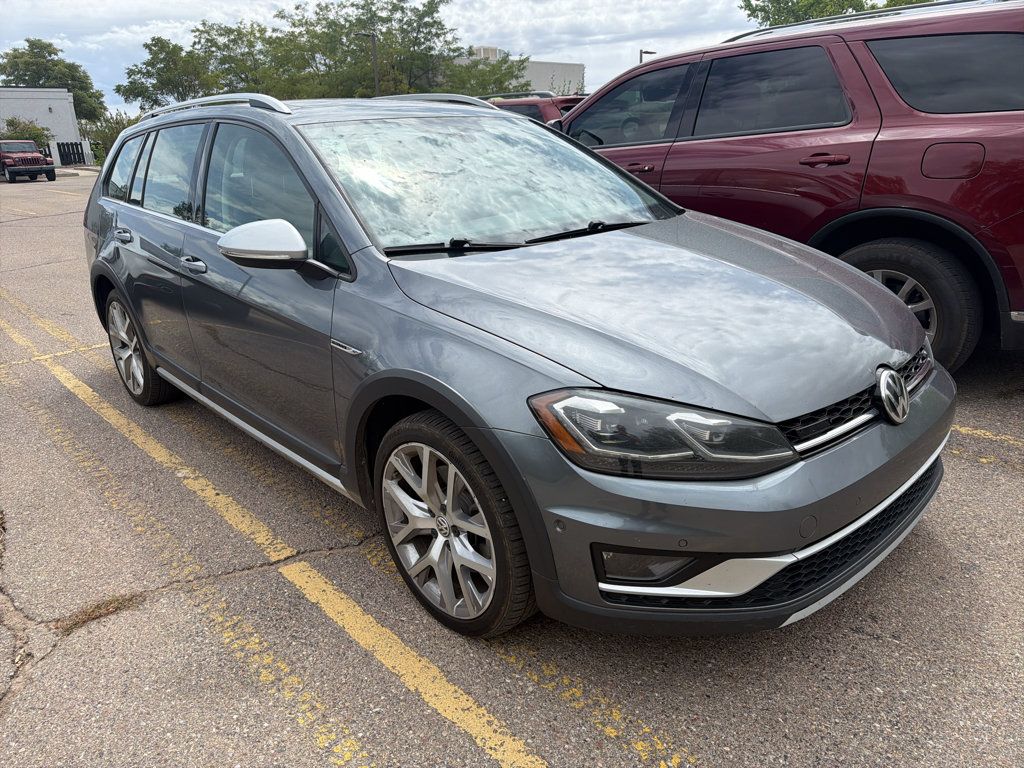 Used 2019 Volkswagen Golf Alltrack S AWD/4WD image 9