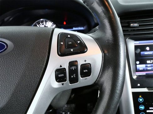 Used 2013 Ford Edge Limited image 25