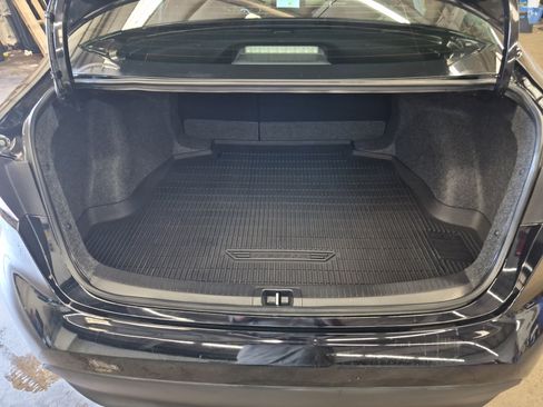 Used 2026 Toyota Corolla LE FWD image 7