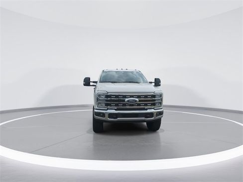Used 2024 Ford F250 Lariat w/ Lariat Ultimate Package image 3