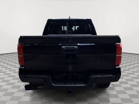 Used 2024 Toyota Tacoma TRD Sport w/ TRD Sport Upgrade Package RWD image 4