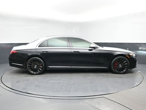 Used 2021 Mercedes-Benz S 580 S 580 image 3