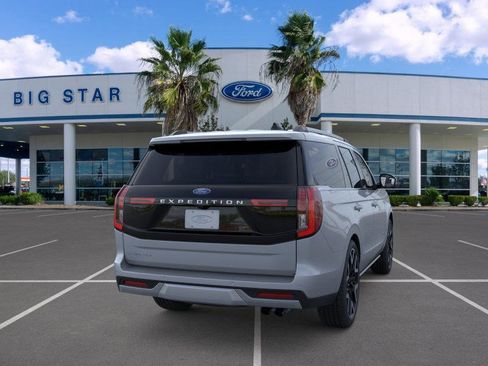 New 2026 Ford Expedition Platinum w/ Platinum Ultimate Package image 9