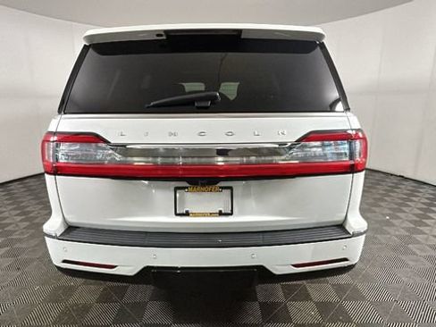Used 2020 Lincoln Navigator Reserve w/ Luxury Package AWD/4WD image 3