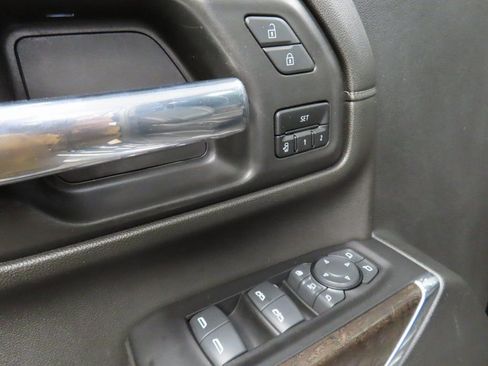 Used 2022 GMC Sierra 2500 Denali w/ Denali Ultimate Package image 55