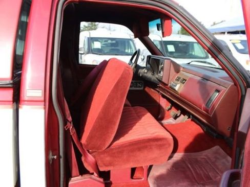 Used 1990 Chevrolet Silverado 1500 2WD Regular Cab image 27