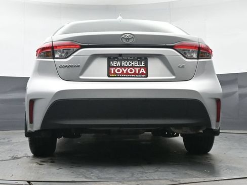Certified 2025 Toyota Corolla LE FWD image 28