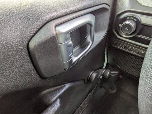 Used 2024 Jeep Wrangler Unlimited Sport AWD/4WD image 22